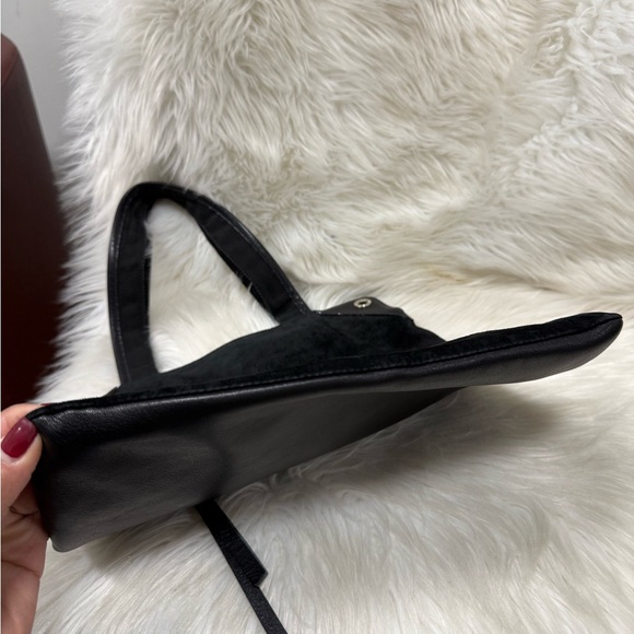 Authentic Burberry Black Suede Leather Tote with Logo - Picture 8 of 15